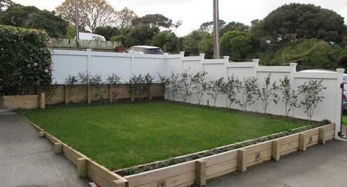 Front Yard Retain lawn, gardens and square off your fence line from post to post this creates a formal appearance.